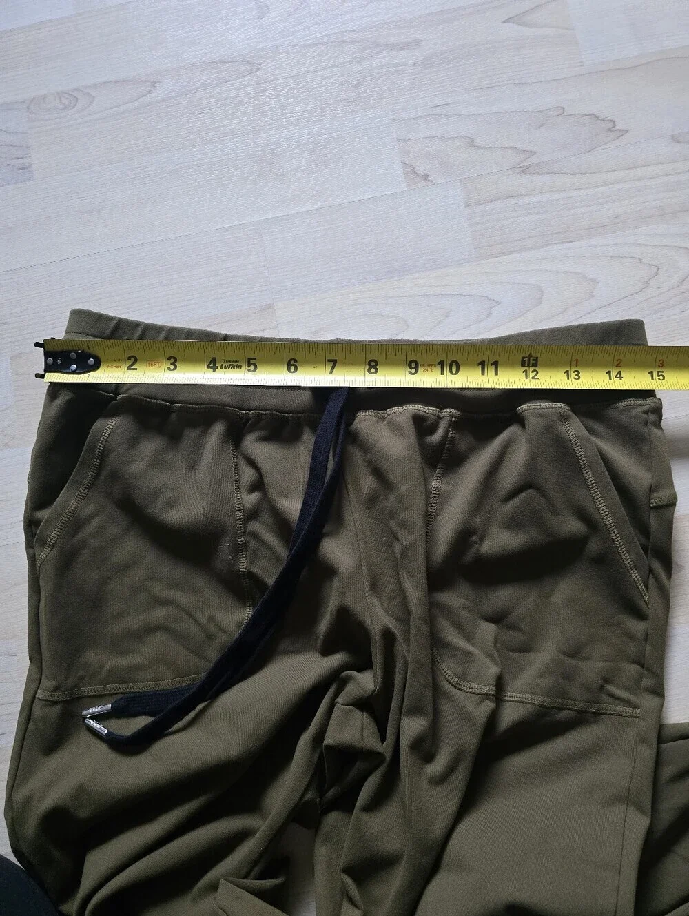 Zyia Actice Army Green Joggers Size Medium